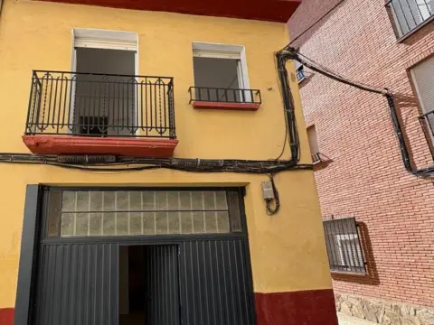 Casa unifamiliar en Travesía de la Flor