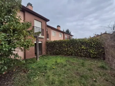 Casa en calle de los Pinos