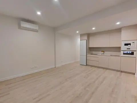 Apartamento en calle de Somosierra