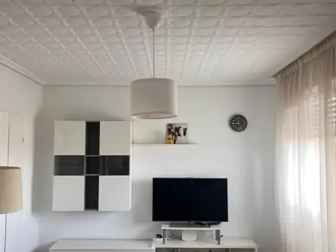 Apartamento en calle de Santiago Aldaz