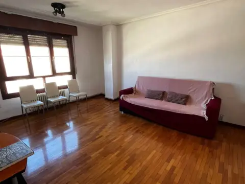 Piso en calle de los Pedregales