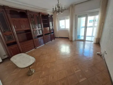 Piso en calle del Político Marqués de la Ensenada