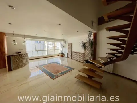 Dúplex en calle de Portugal