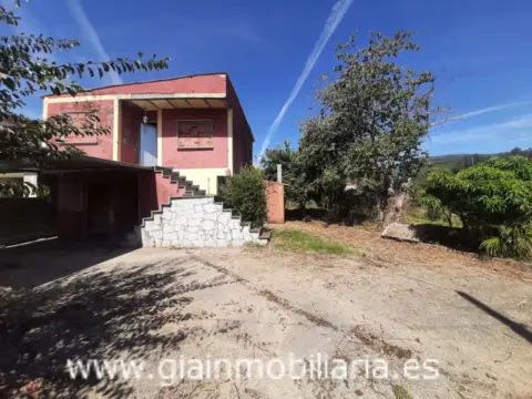 House in calle Nespereira, nº 15