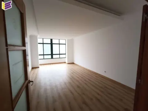 Piso en calle Enrique Beotas, 32