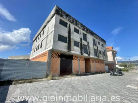 Edificio en Venta en O Porriño