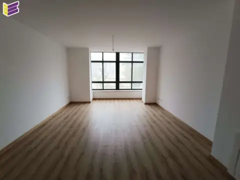 Piso en calle Enrique Beotas, 32