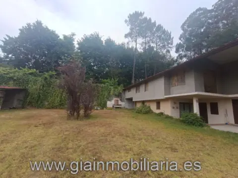 Casa en calle Fornelos