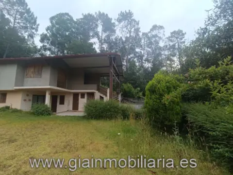 Casa en calle Fornelos