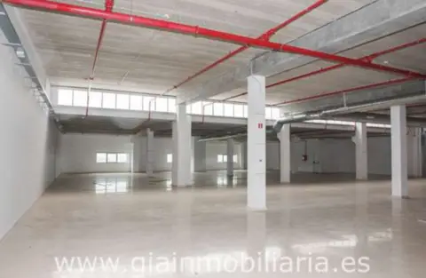 Nave industrial en Polígono  Tecnólogico y Logístico Valladares, nº 1