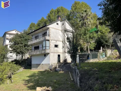 Chalet unifamiliar en calle Carreira