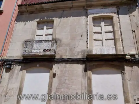 Casa en calle de Ramón y Cajal, 7
