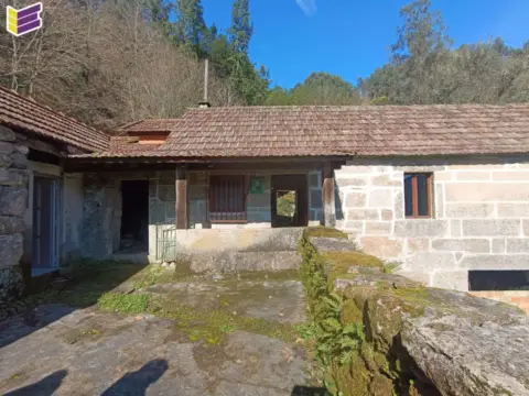 Casa en calle Alen Barciademera Covelo