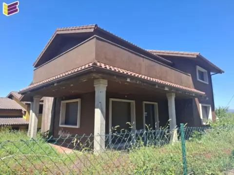Chalet en calle Mangoeiro , nº 8