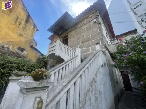 Casa en calle de Canadelo Alto