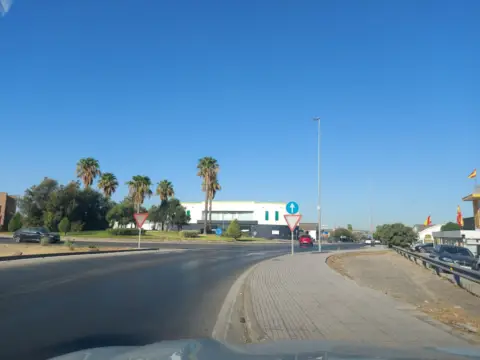 Nave comercial en Carretera Sanlucar