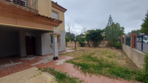 Chalet en Los Barrios