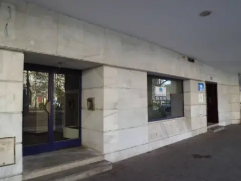 Local comercial en Plaza Mamelon