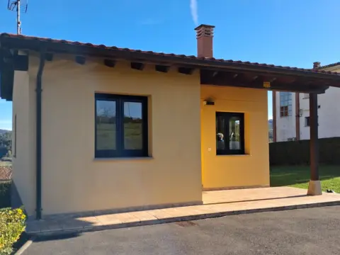 Casa en calle Camoca Arriba, nº 1