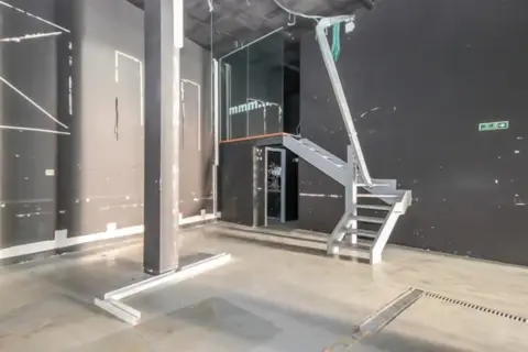 Local comercial en Carrer Dinamarca