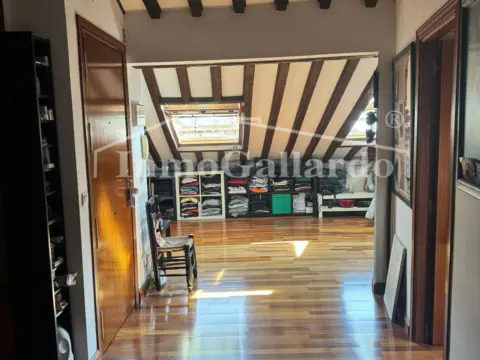 Ático en La Victoria-Conde Ureña