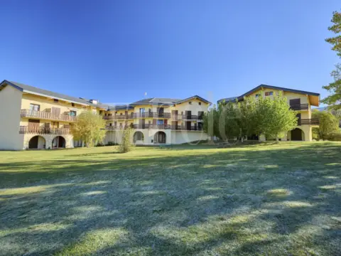 Apartamento en Urbanización Vall de Llous