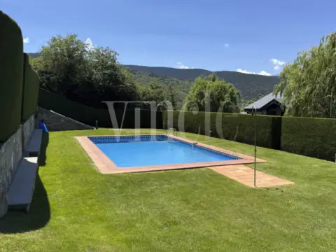 Casa adosada en Urbanización Els Balcons D´Osseja