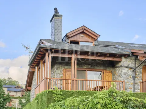 Apartamento en Urbanización Les Ballades