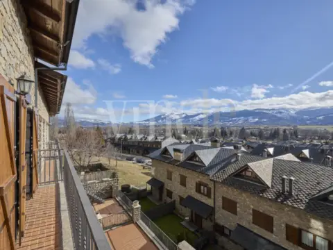 Casa adosada en Ronda Joan Maragall