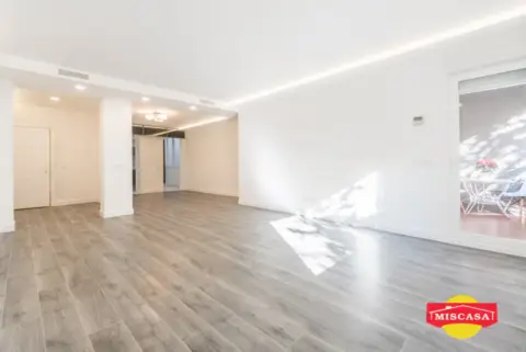 Piso en calle de Cuatro Amigos