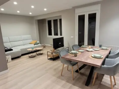 Piso en calle de María Teresa Gil de Gárate