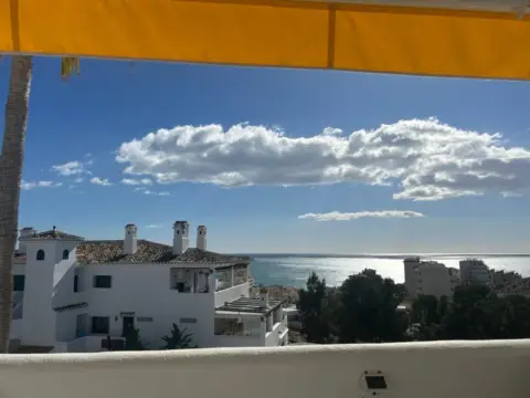 Apartamento en Zona Centro Comercial de Torrequebrada