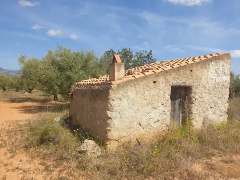 Finca rústica en La Sénia