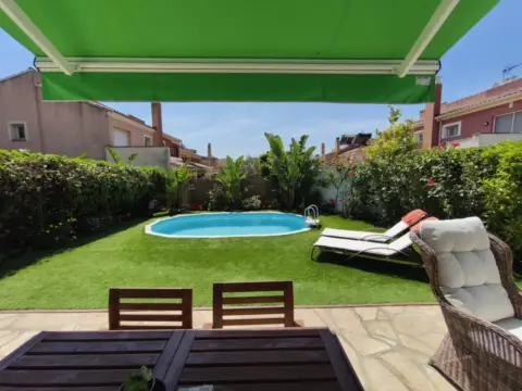 Casa pareada en Carrer de Torino