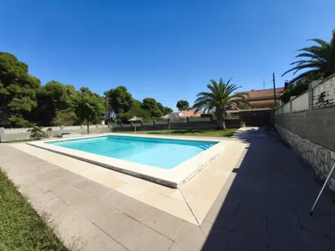 Casa pareada en Carrer del Bosc Gran