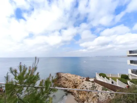 Piso en Carrer de la Cala de la Font