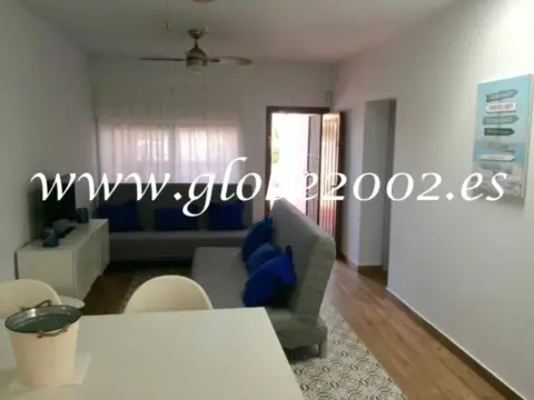 Chalet adosado en Doña Violeta