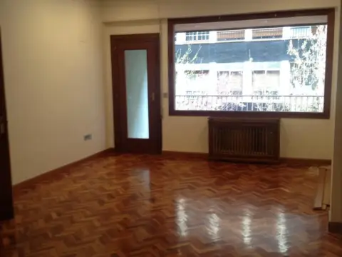 Piso en calle de Francisco de Vitoria