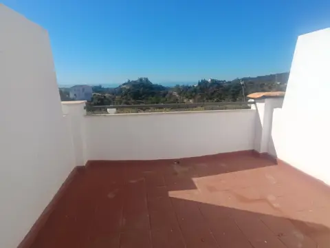 Piso en Altos de Estepona