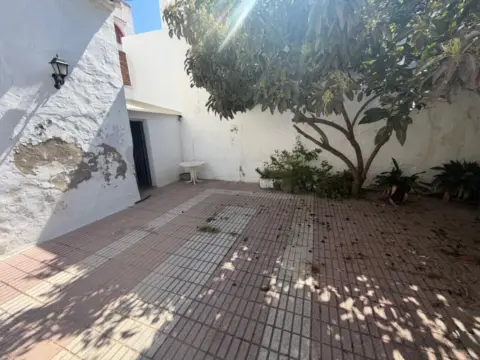 Casa en calle Mondéjar
