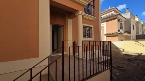 Chalet pareado en Avenida del Ingeniero José Luis Prats