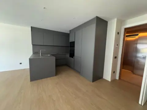 Apartamento en calle Av. de Las Nacions Unides