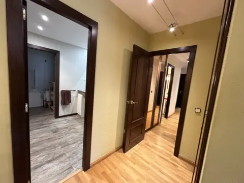 Duplex 4 chambres à vendre à La Massana · 60 sur 60