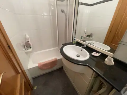 Pis de 3 habitacions en venda a Encamp · 53 de 60