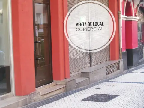 Local comercial en calle de Egia, 20