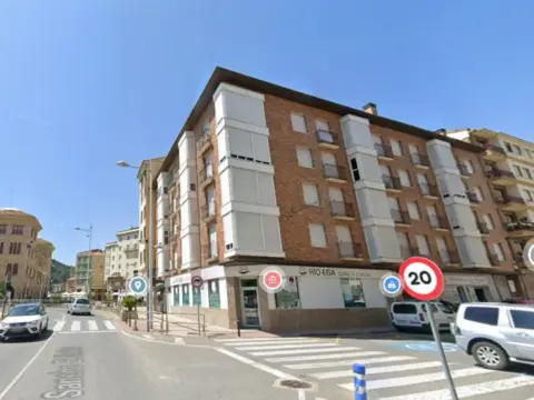 Piso en calle de Carlos II 'El Malo'
