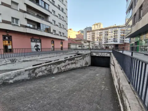 Garaje en Avenida de Bayona, 37