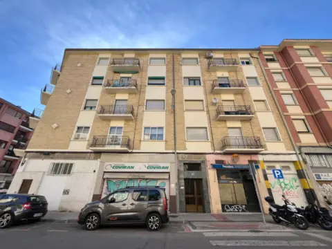 Local comercial en calle de Blas de Laserna, 60