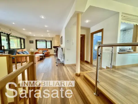 Casa en Avenida del Monasterio