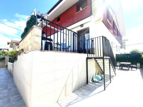 Casa pareada en calle Verónica